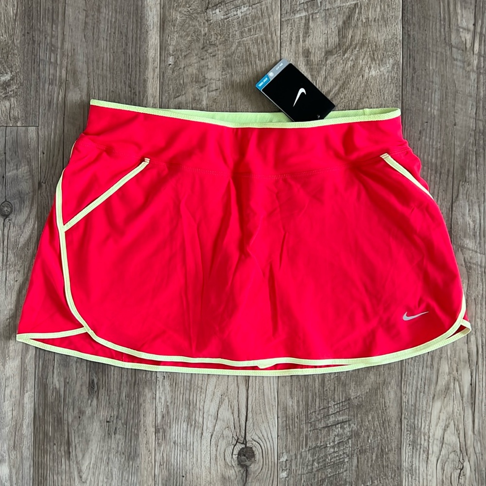 NWT Nike Running Dri-Fit Skort.
